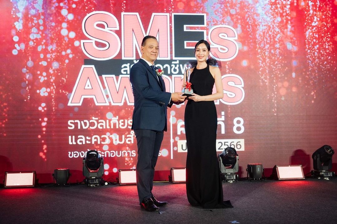 เบนซ์ - ปุณยาพร พูลพิพัฒน์
