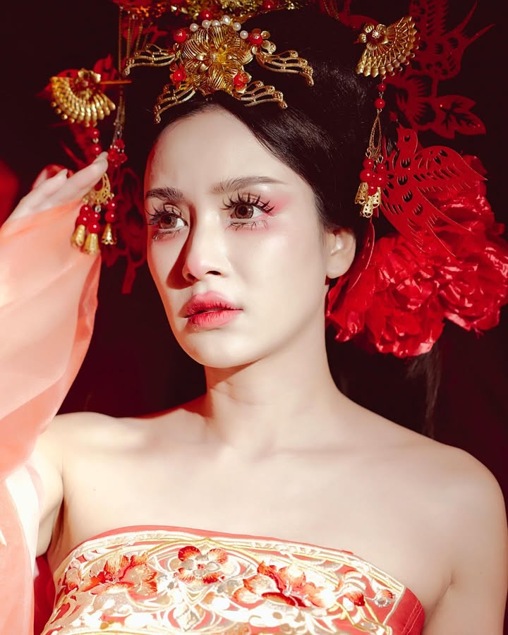 เบนซ์ - ปุณยาพร พูลพิพัฒน์