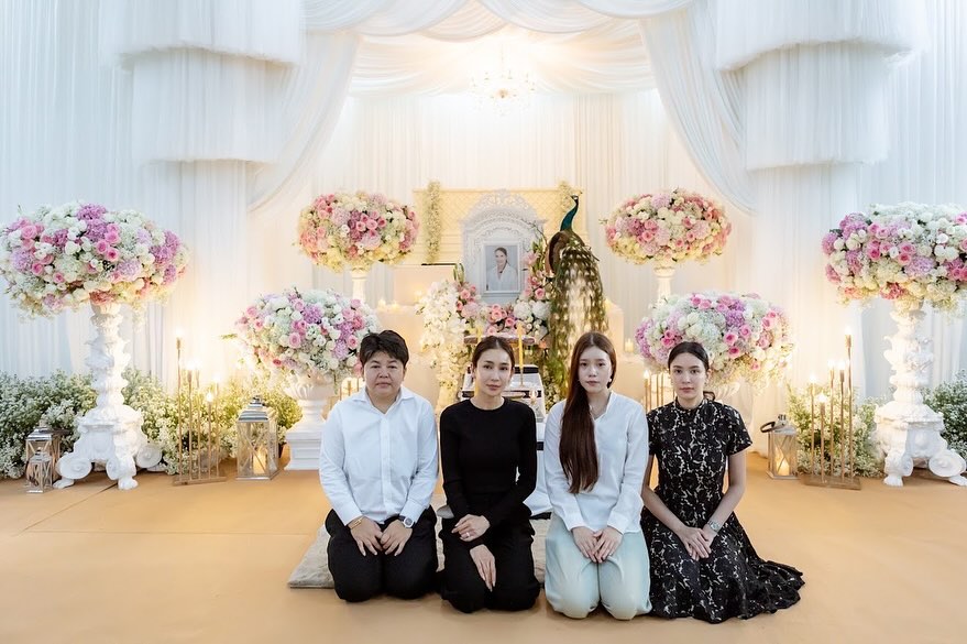 เบนซ์ - ปุณยาพร พูลพิพัฒน์