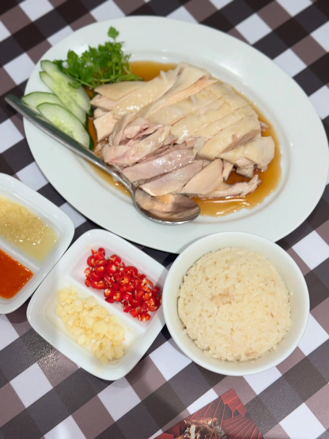 เบนซ์ - ปุณยาพร พูลพิพัฒน์