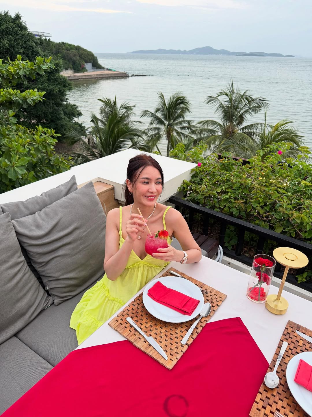 เบนซ์ - ปุณยาพร พูลพิพัฒน์