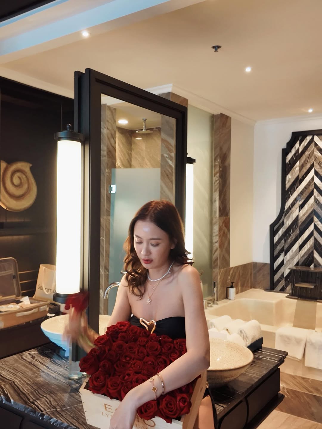 เบนซ์ - ปุณยาพร พูลพิพัฒน์