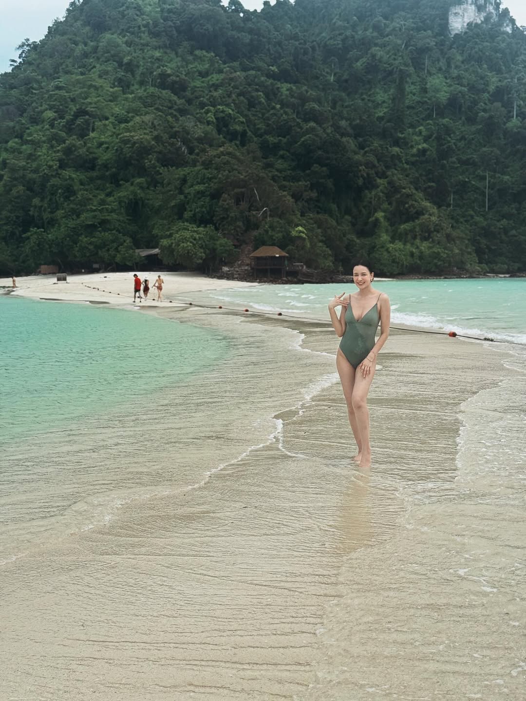 เบนซ์ - ปุณยาพร พูลพิพัฒน์