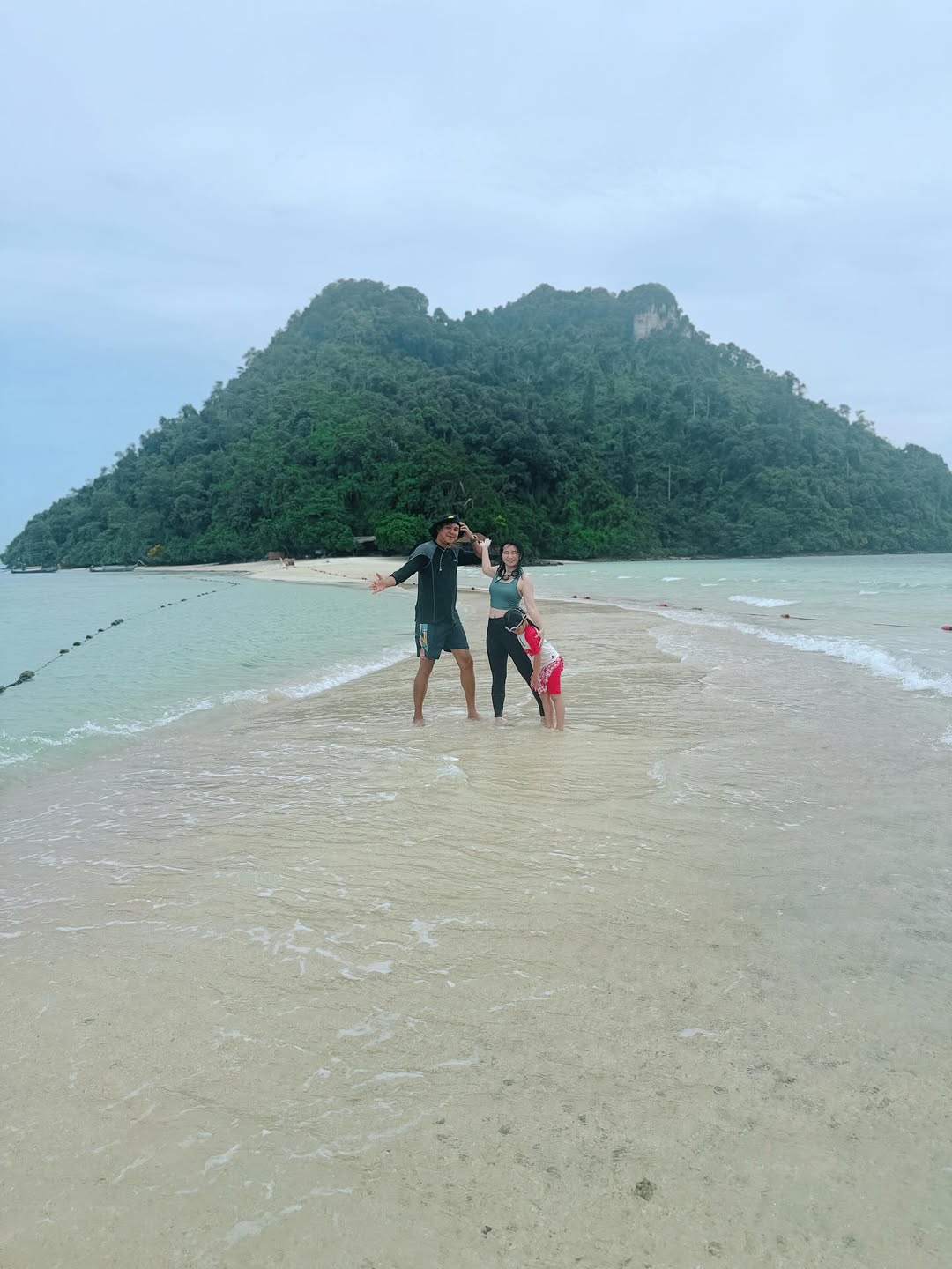 เบนซ์ - ปุณยาพร พูลพิพัฒน์