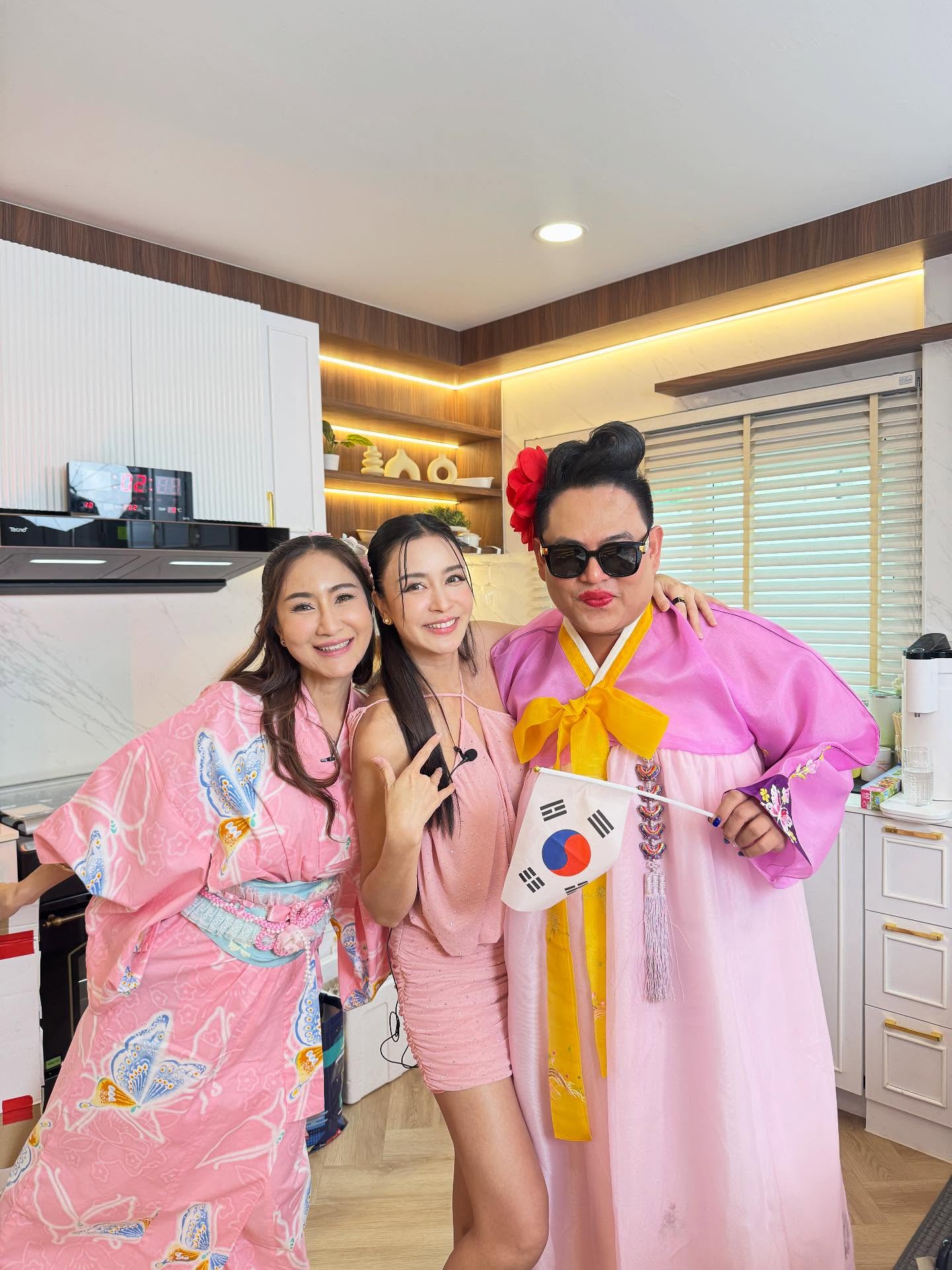 เบนซ์ - ปุณยาพร พูลพิพัฒน์