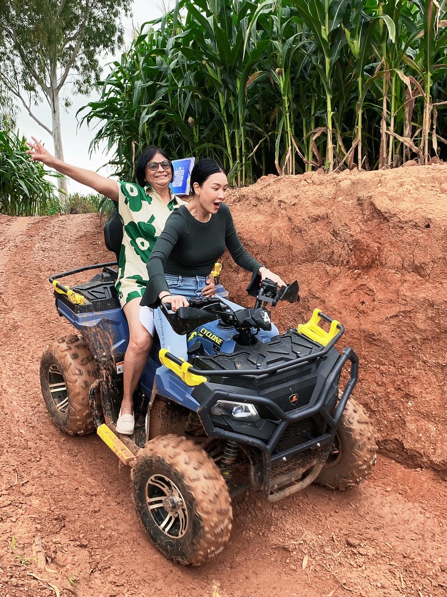 เบนซ์ - ปุณยาพร พูลพิพัฒน์