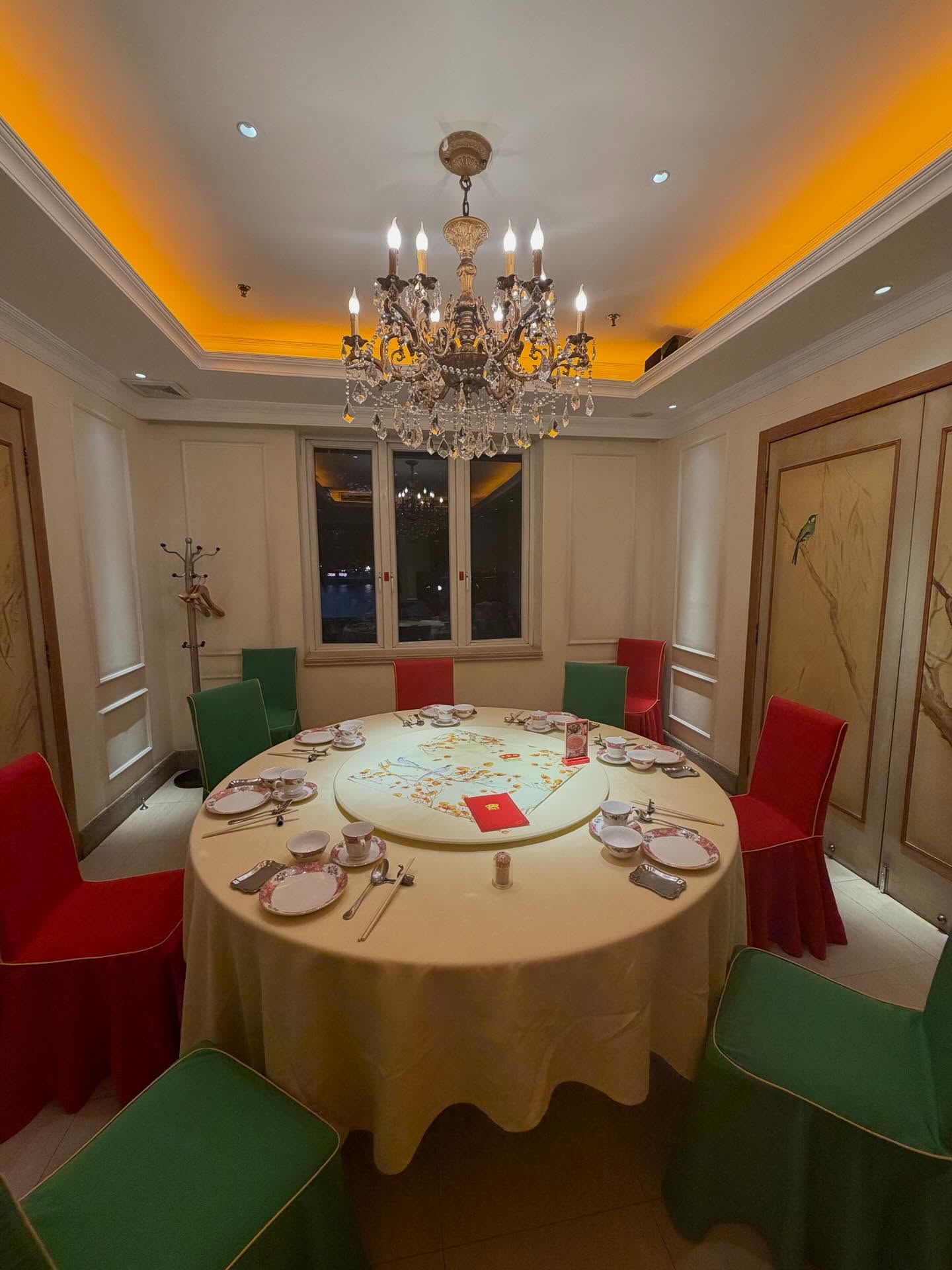 เบนซ์ - ปุณยาพร พูลพิพัฒน์