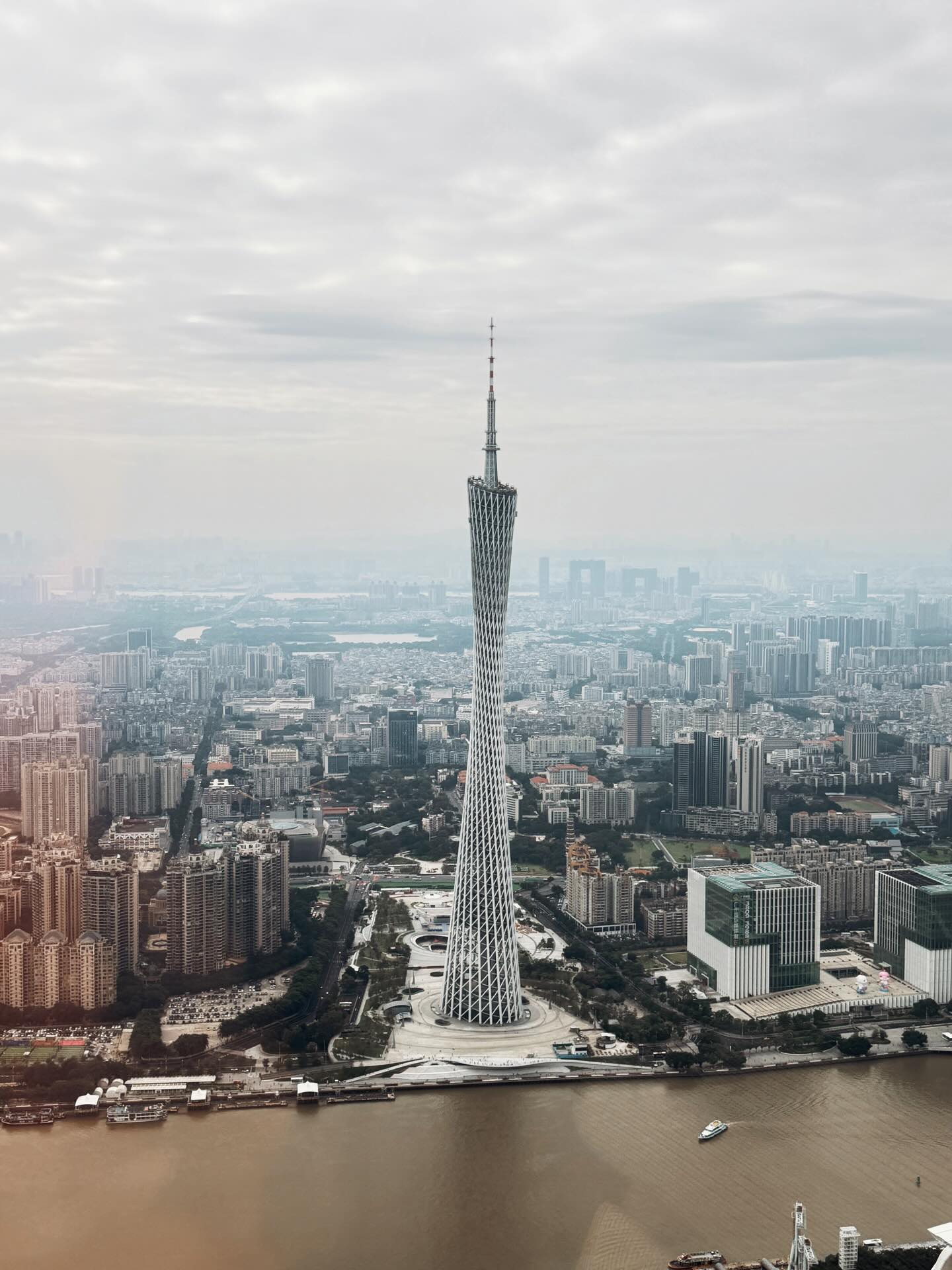 เบนซ์ - ปุณยาพร พูลพิพัฒน์
