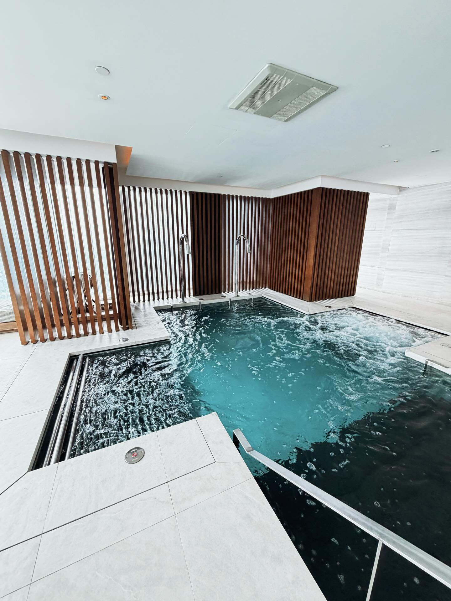 เบนซ์ - ปุณยาพร พูลพิพัฒน์