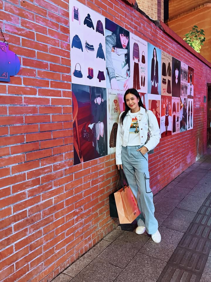 เบนซ์ - ปุณยาพร พูลพิพัฒน์