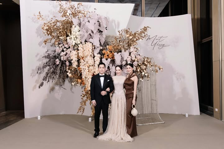 เบนซ์ - ปุณยาพร พูลพิพัฒน์