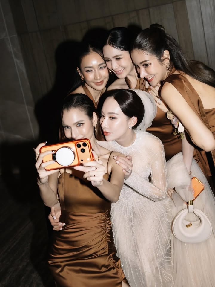 เบนซ์ - ปุณยาพร พูลพิพัฒน์