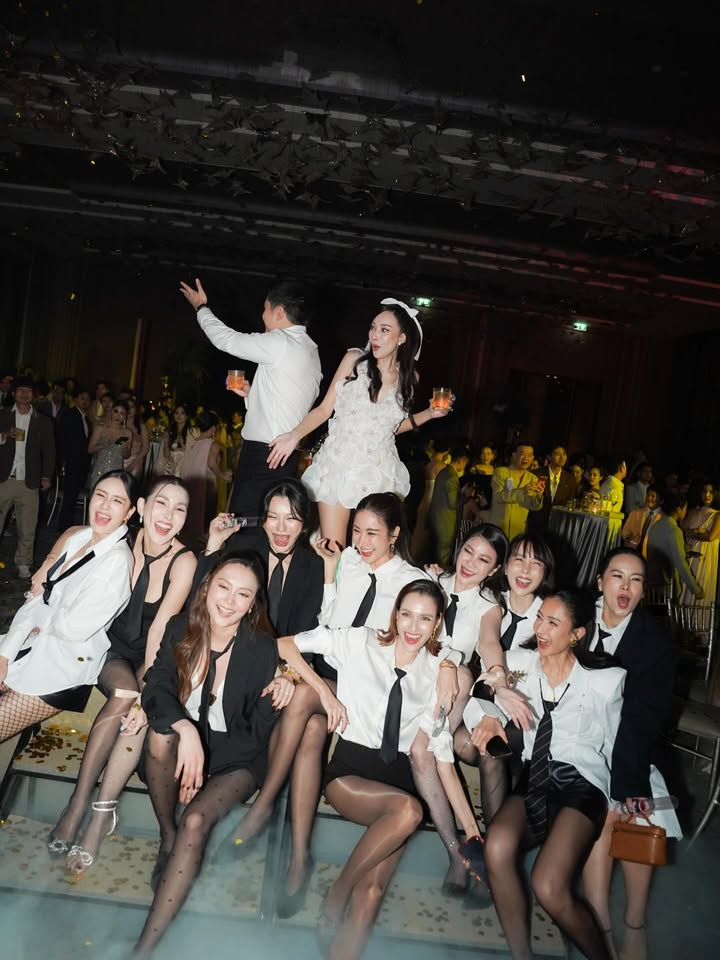 เบนซ์ - ปุณยาพร พูลพิพัฒน์