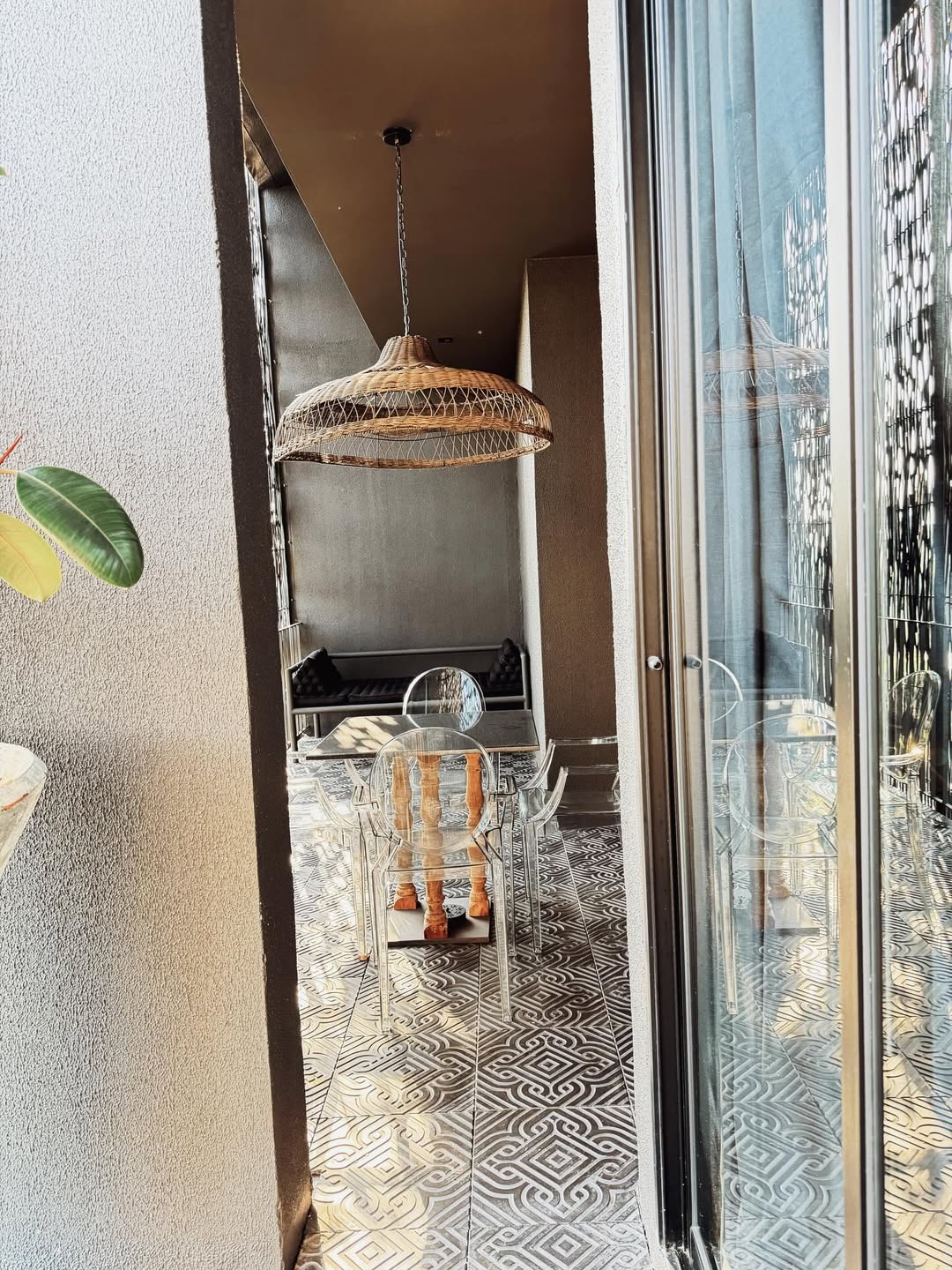 เบนซ์ - ปุณยาพร พูลพิพัฒน์