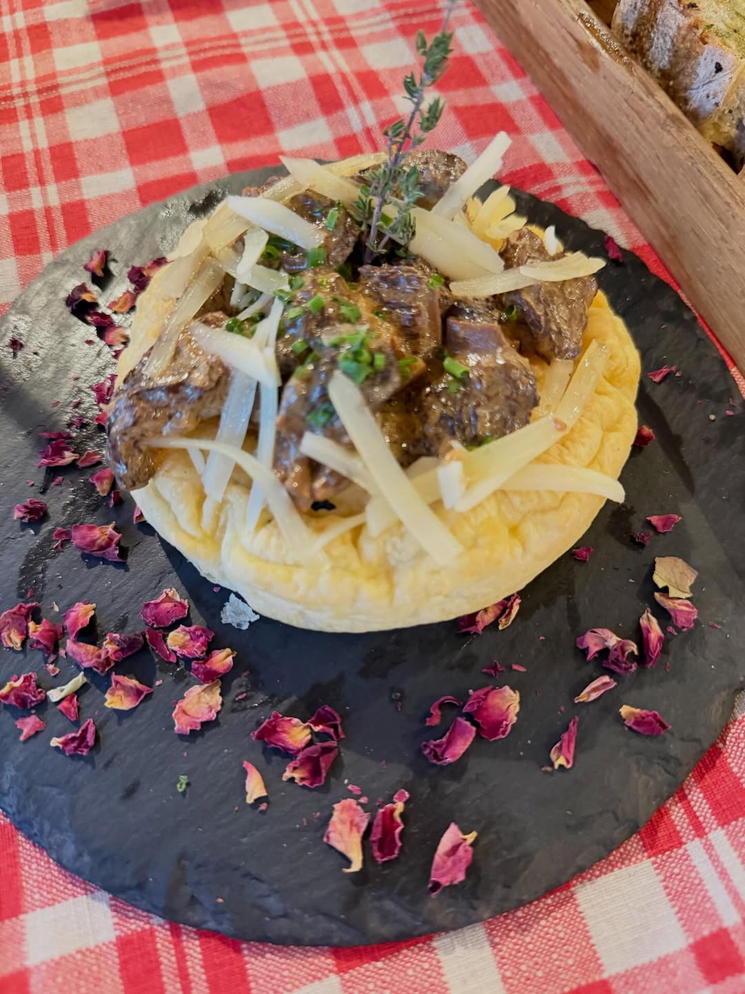 เบนซ์ - ปุณยาพร พูลพิพัฒน์