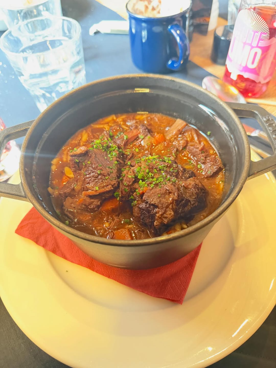 เบนซ์ - ปุณยาพร พูลพิพัฒน์