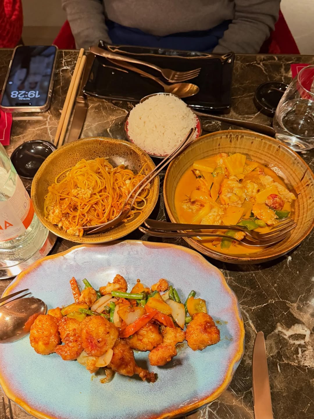 เบนซ์ - ปุณยาพร พูลพิพัฒน์