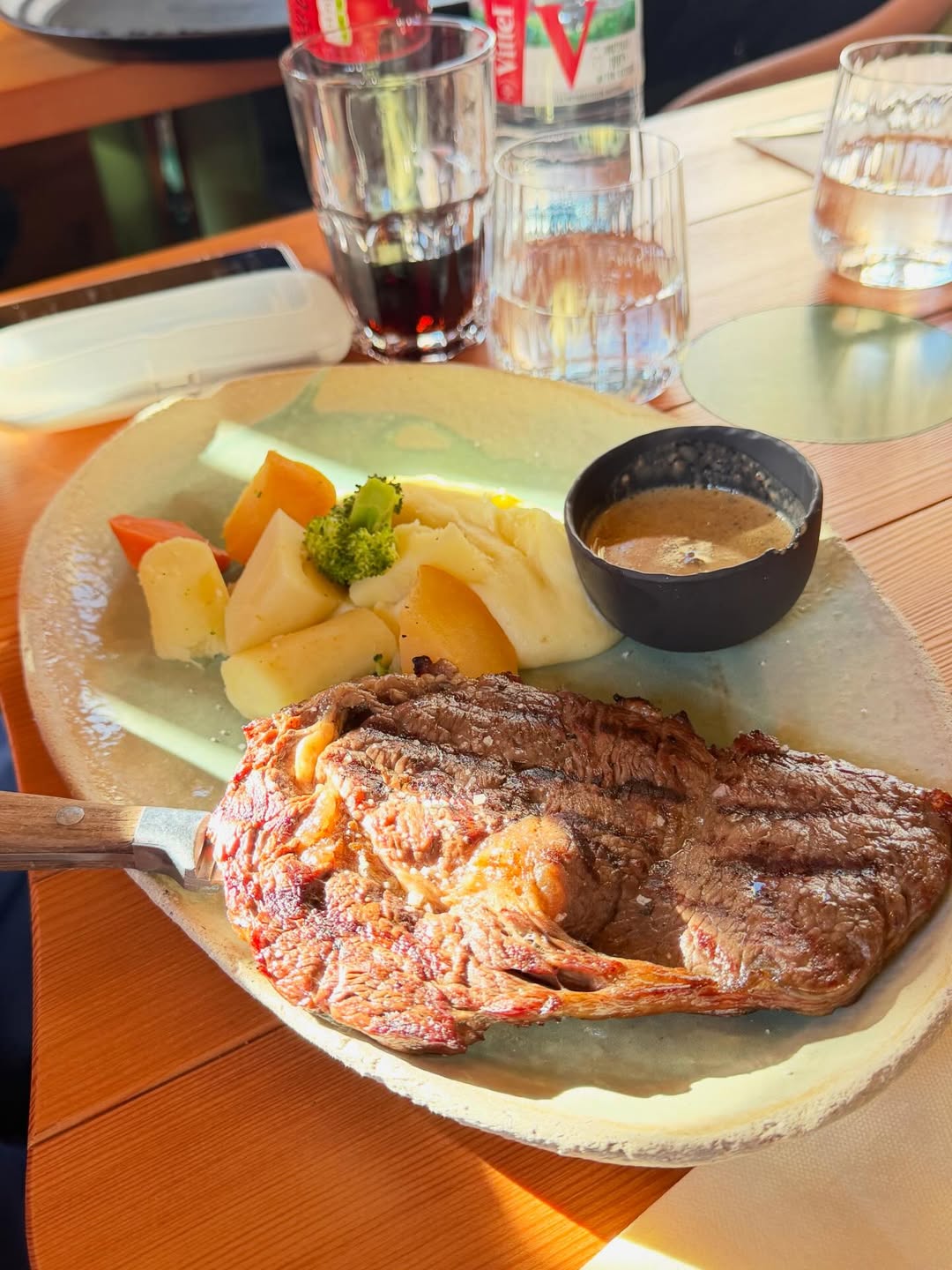 เบนซ์ - ปุณยาพร พูลพิพัฒน์