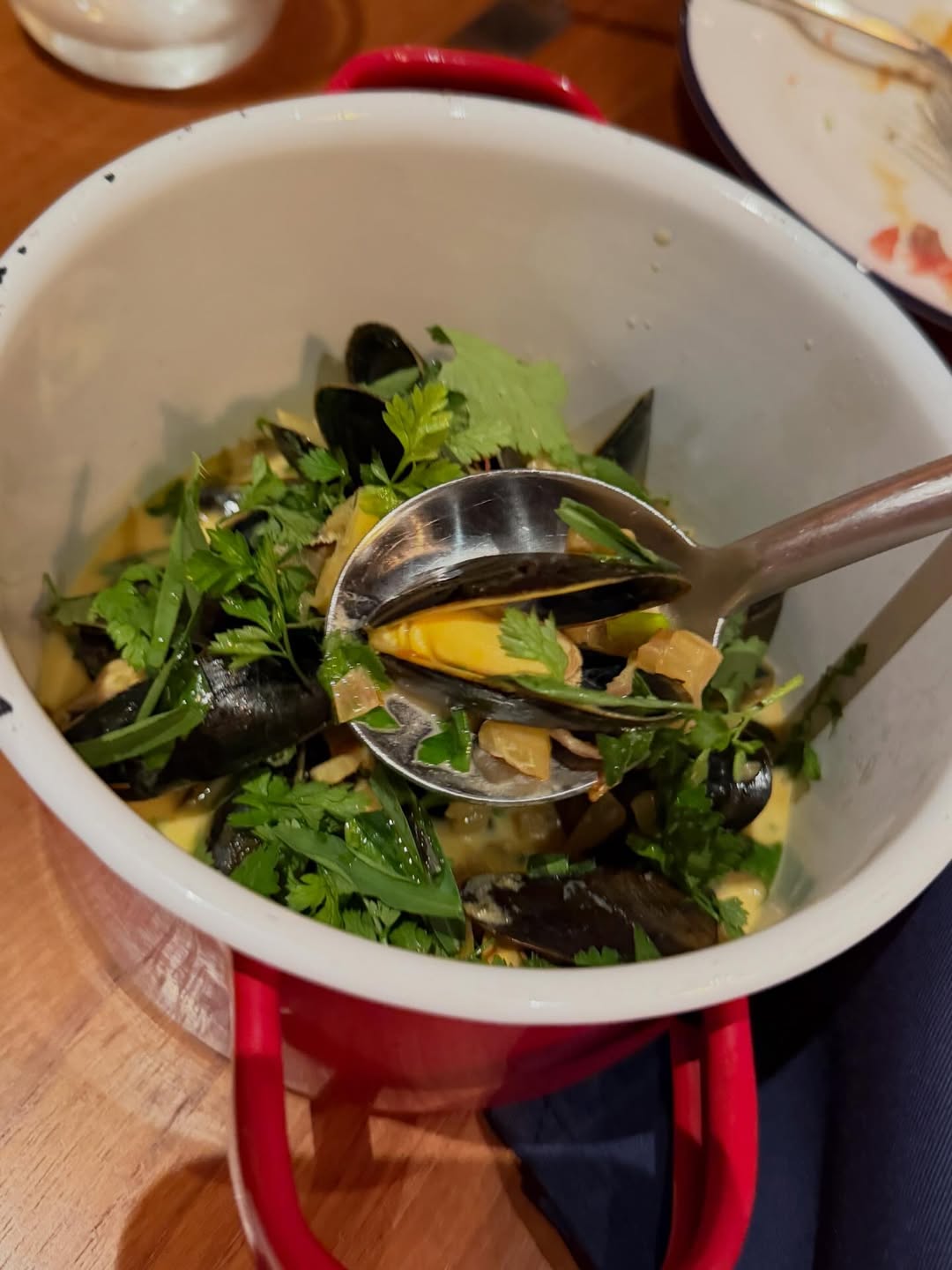 เบนซ์ - ปุณยาพร พูลพิพัฒน์