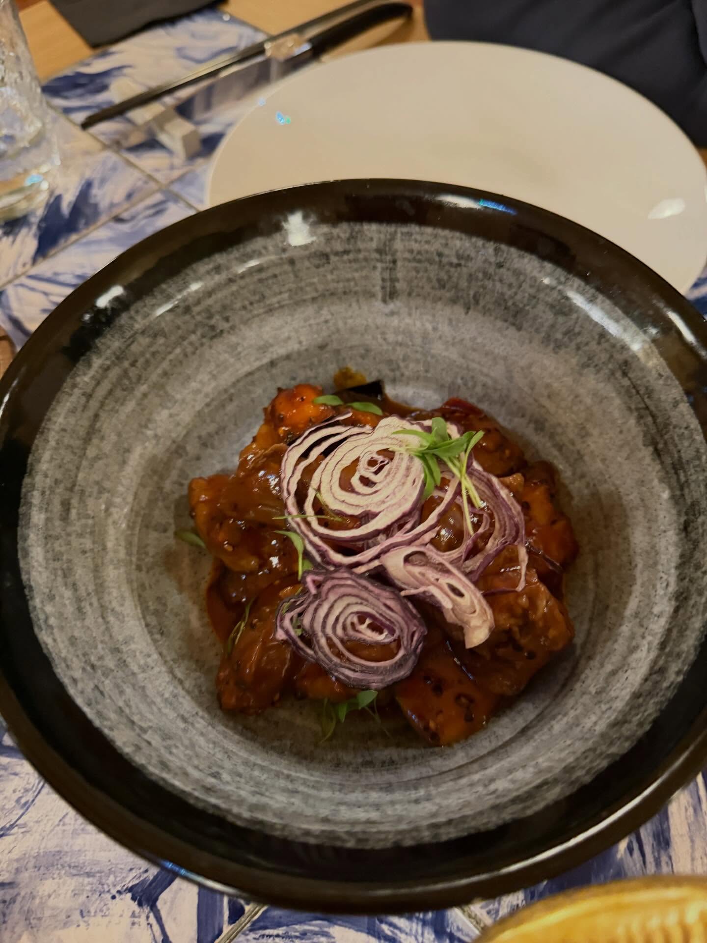 เบนซ์ - ปุณยาพร พูลพิพัฒน์