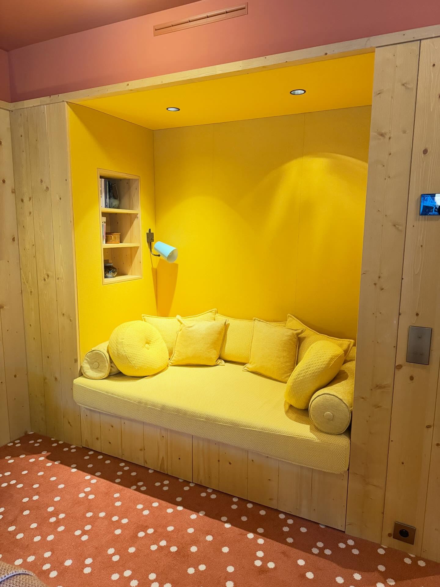 เบนซ์ - ปุณยาพร พูลพิพัฒน์