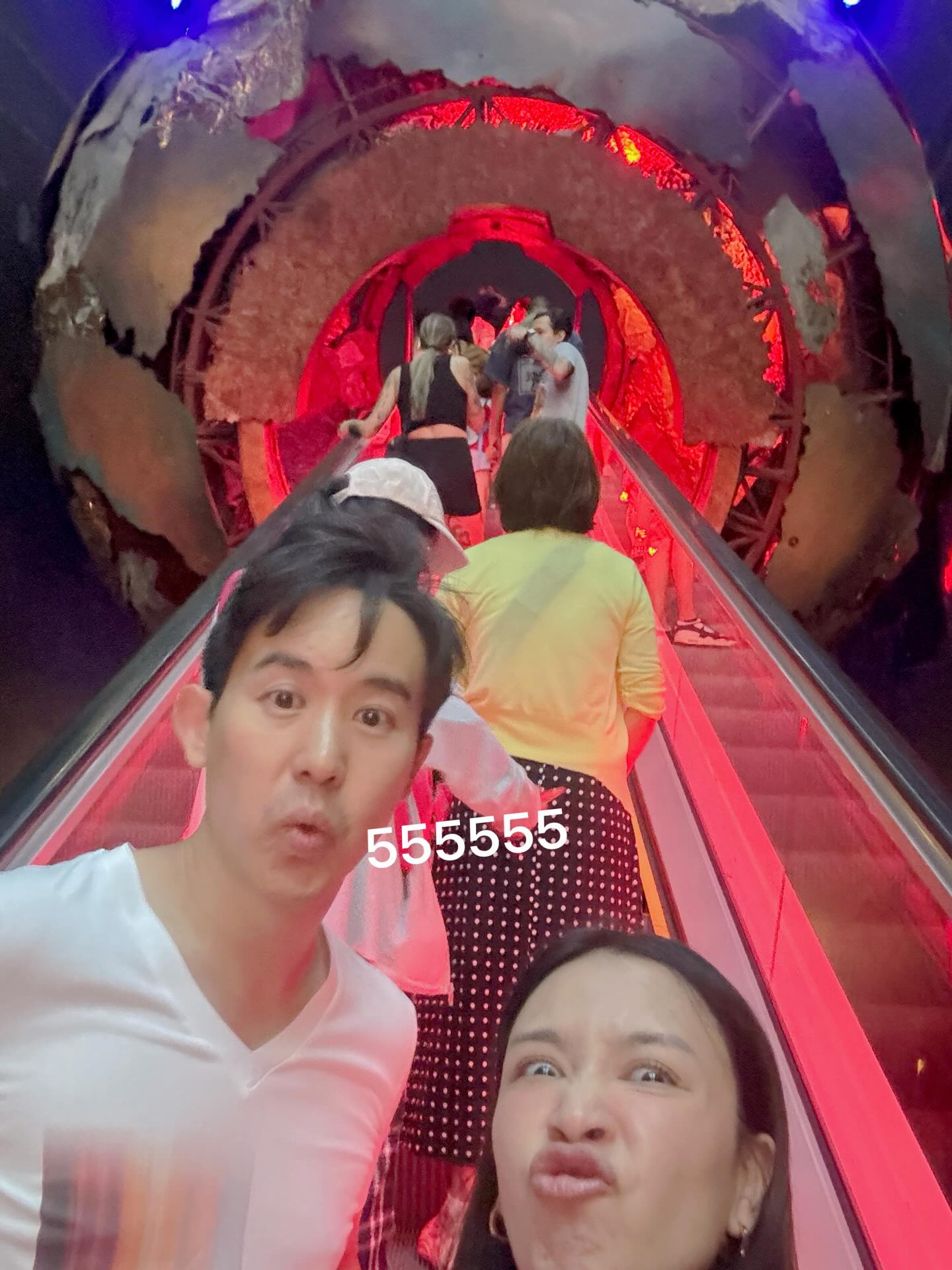 เบนซ์ - ปุณยาพร พูลพิพัฒน์