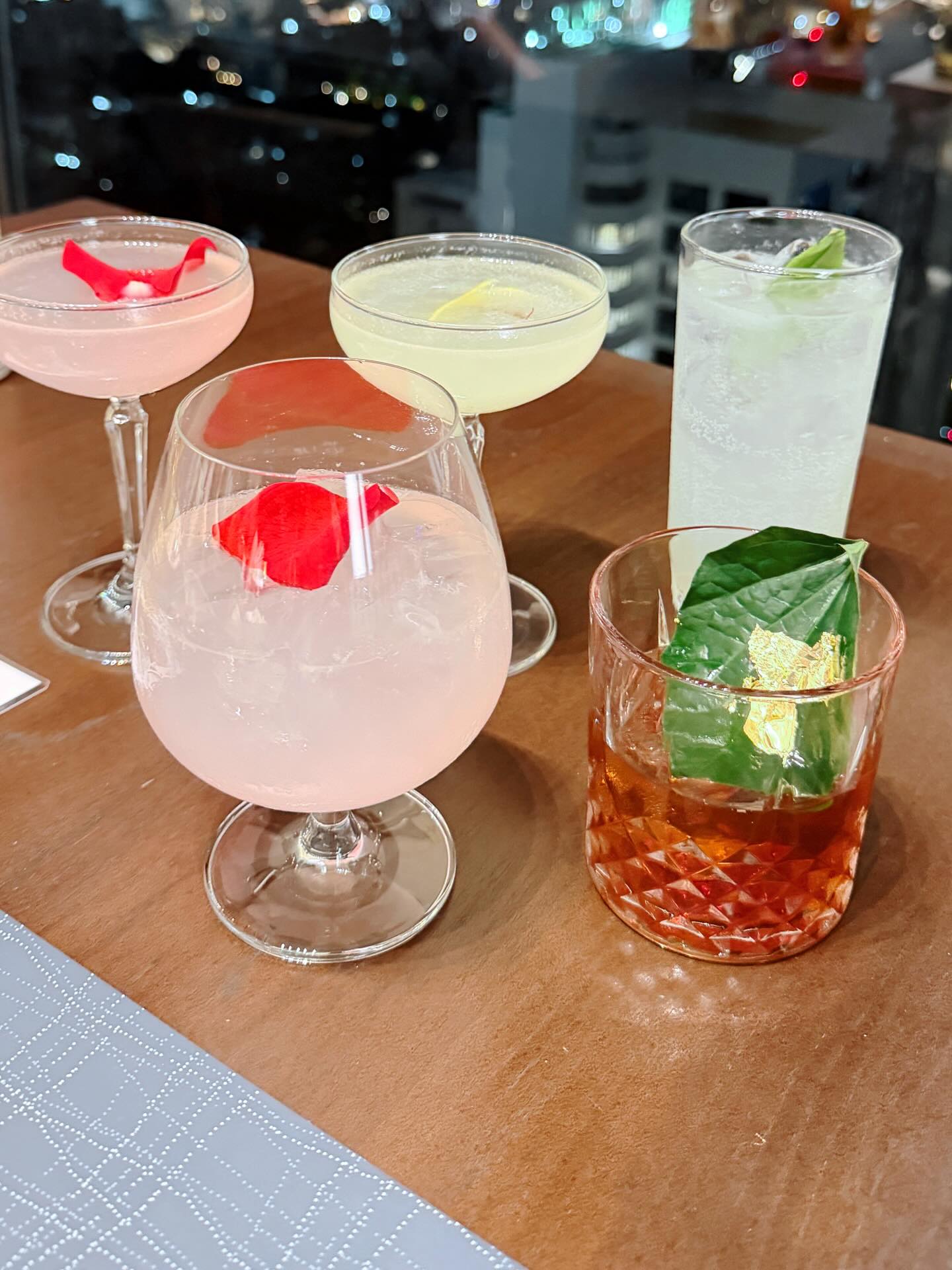 เบนซ์ - ปุณยาพร พูลพิพัฒน์