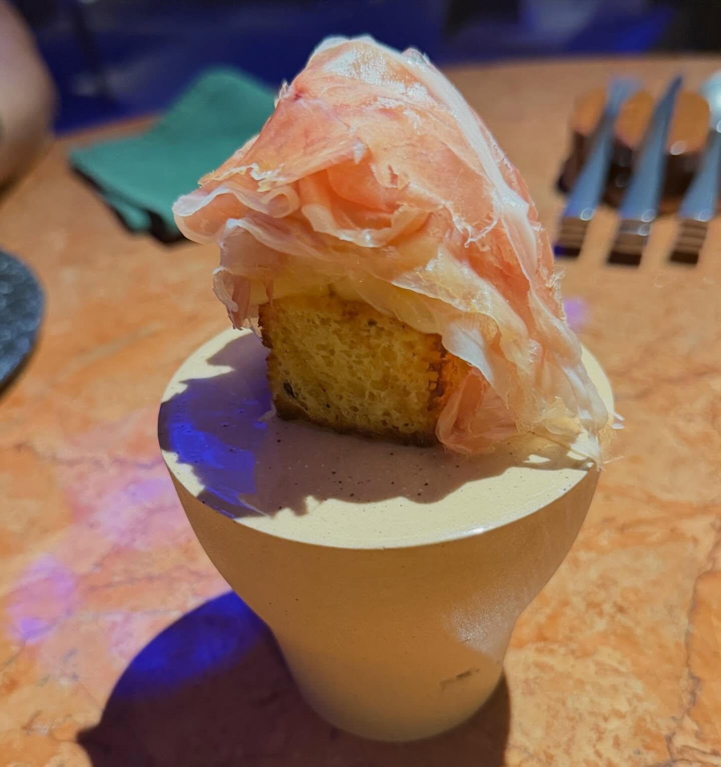 เบนซ์ - ปุณยาพร พูลพิพัฒน์