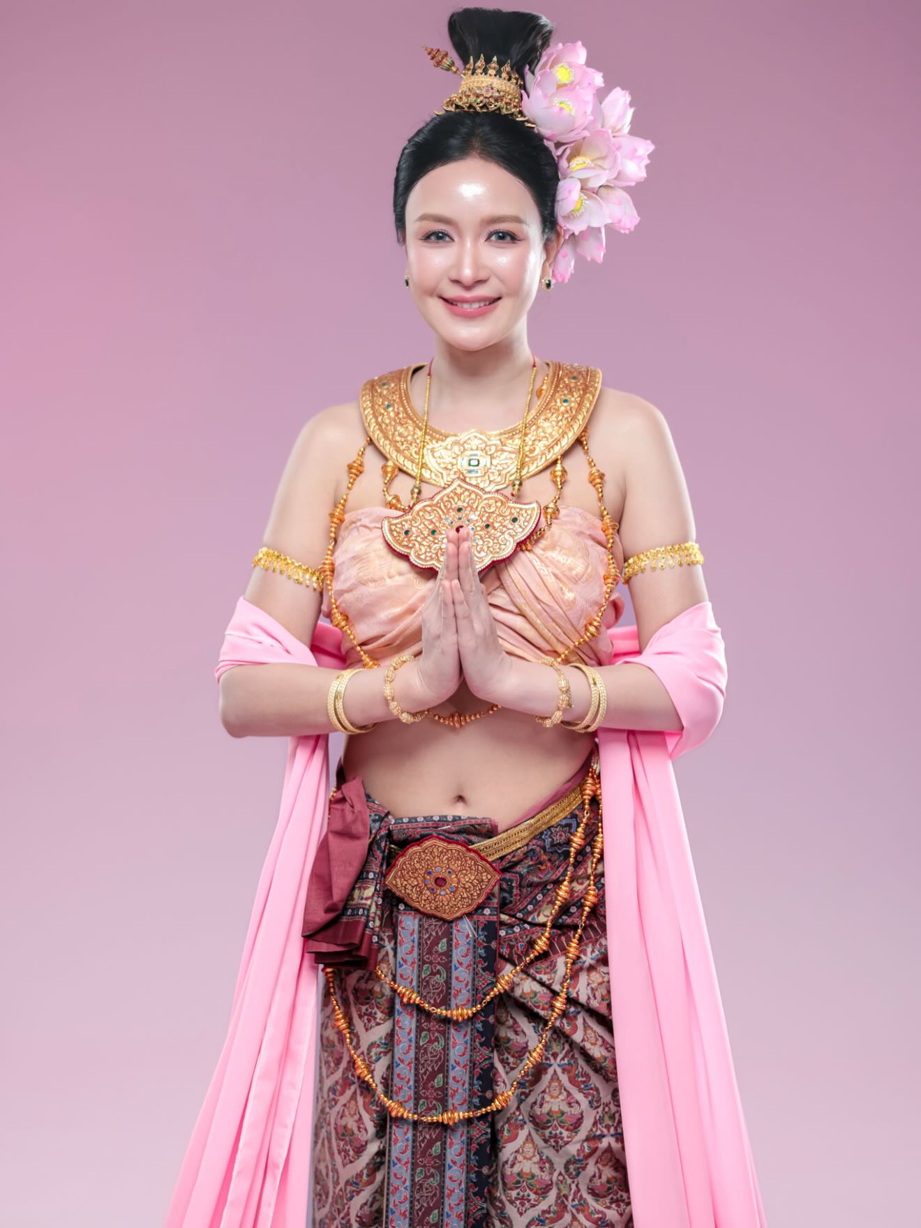 เบนซ์ - ปุณยาพร พูลพิพัฒน์