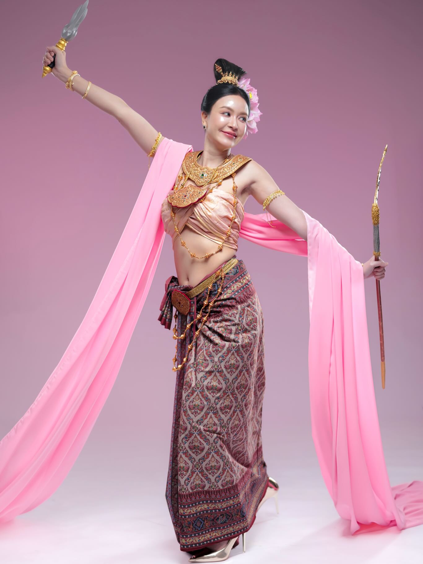 เบนซ์ - ปุณยาพร พูลพิพัฒน์