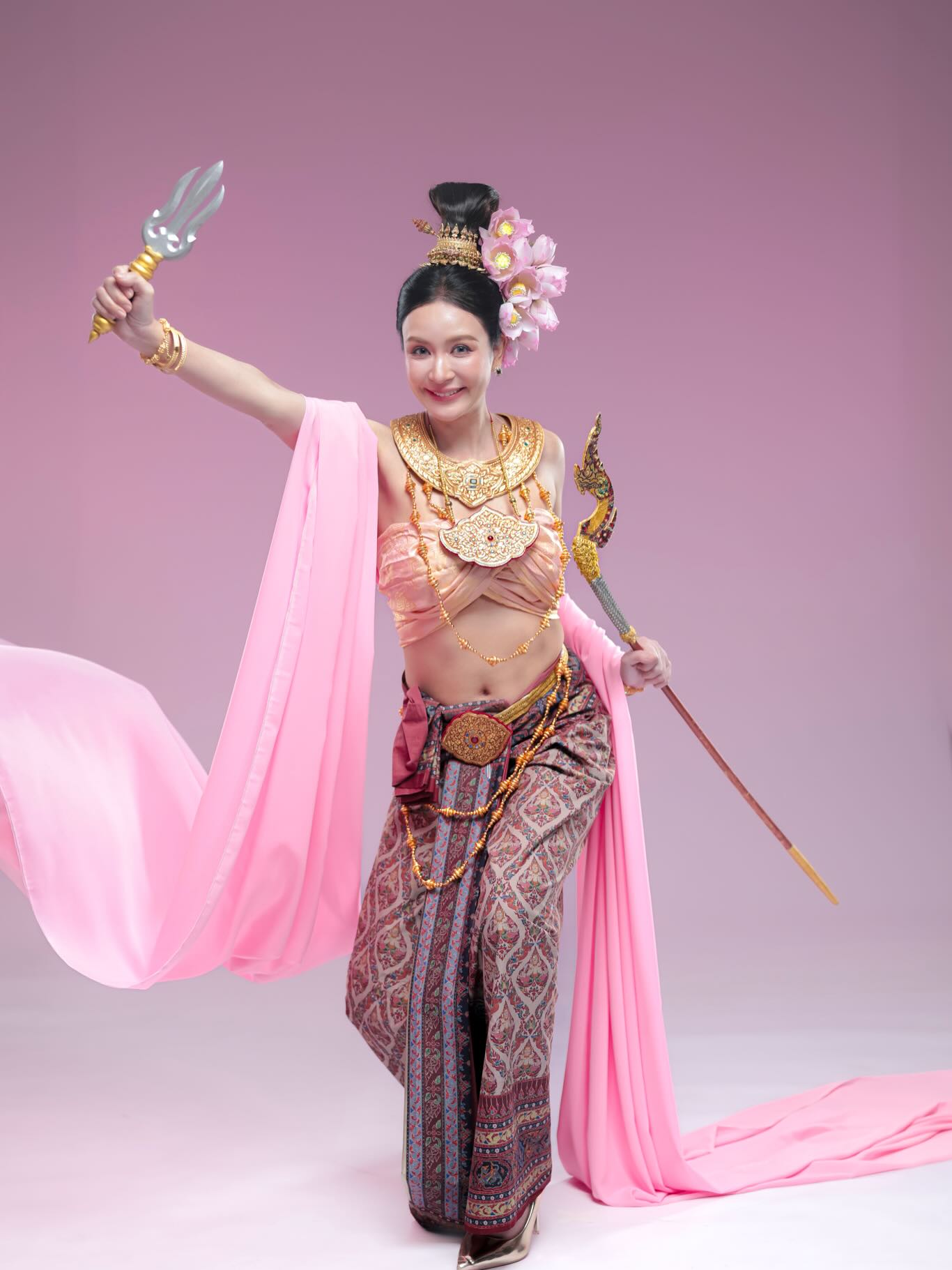 เบนซ์ - ปุณยาพร พูลพิพัฒน์