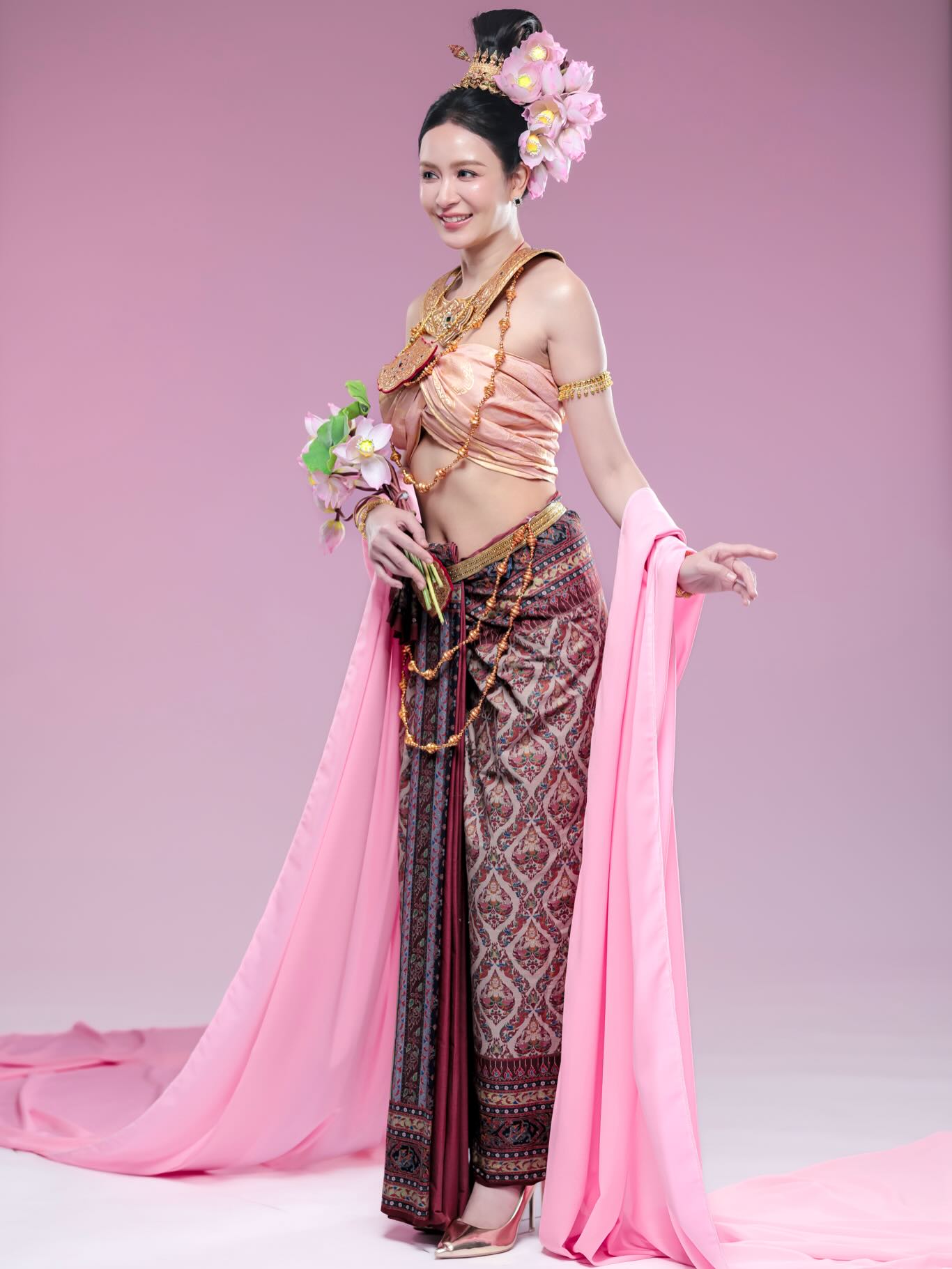 เบนซ์ - ปุณยาพร พูลพิพัฒน์