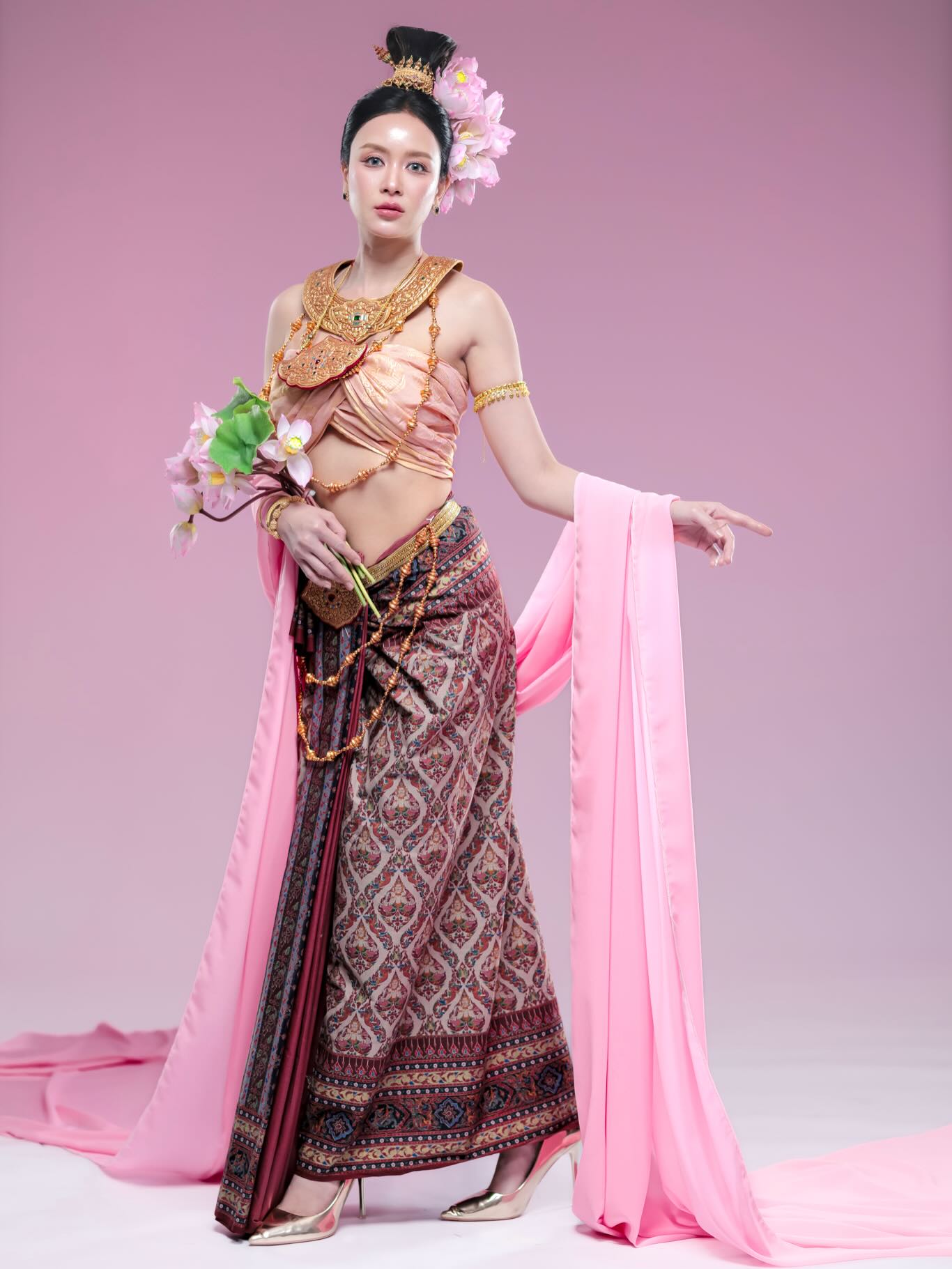 เบนซ์ - ปุณยาพร พูลพิพัฒน์