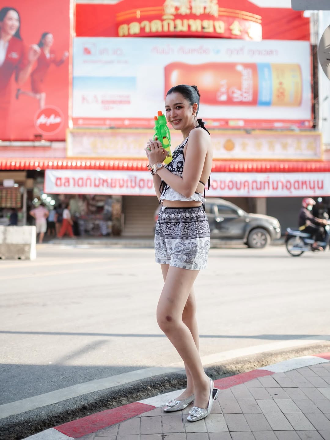 เบนซ์ - ปุณยาพร พูลพิพัฒน์