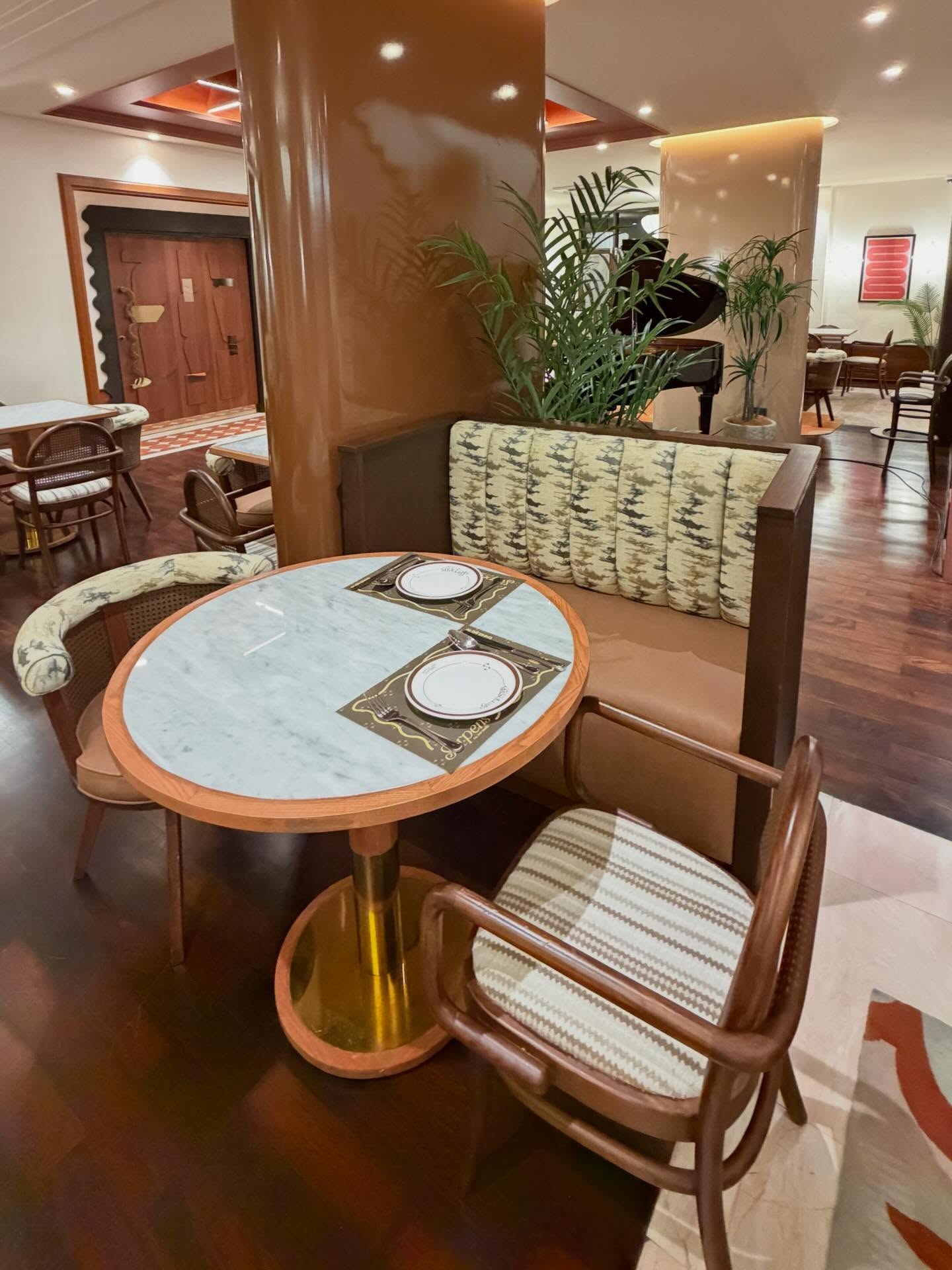 เบนซ์ - ปุณยาพร พูลพิพัฒน์