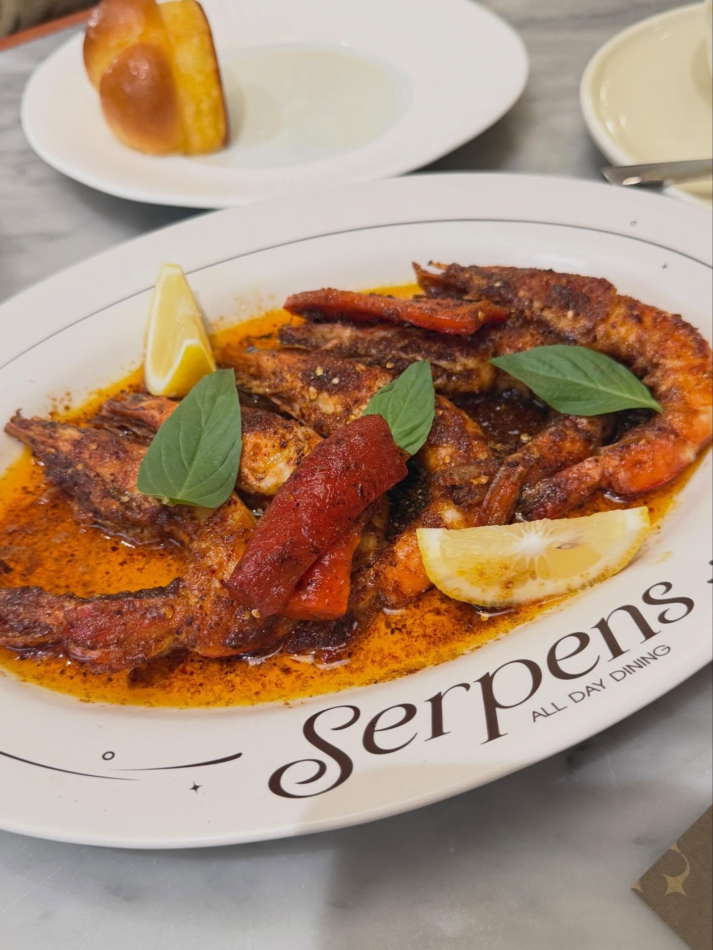 เบนซ์ - ปุณยาพร พูลพิพัฒน์