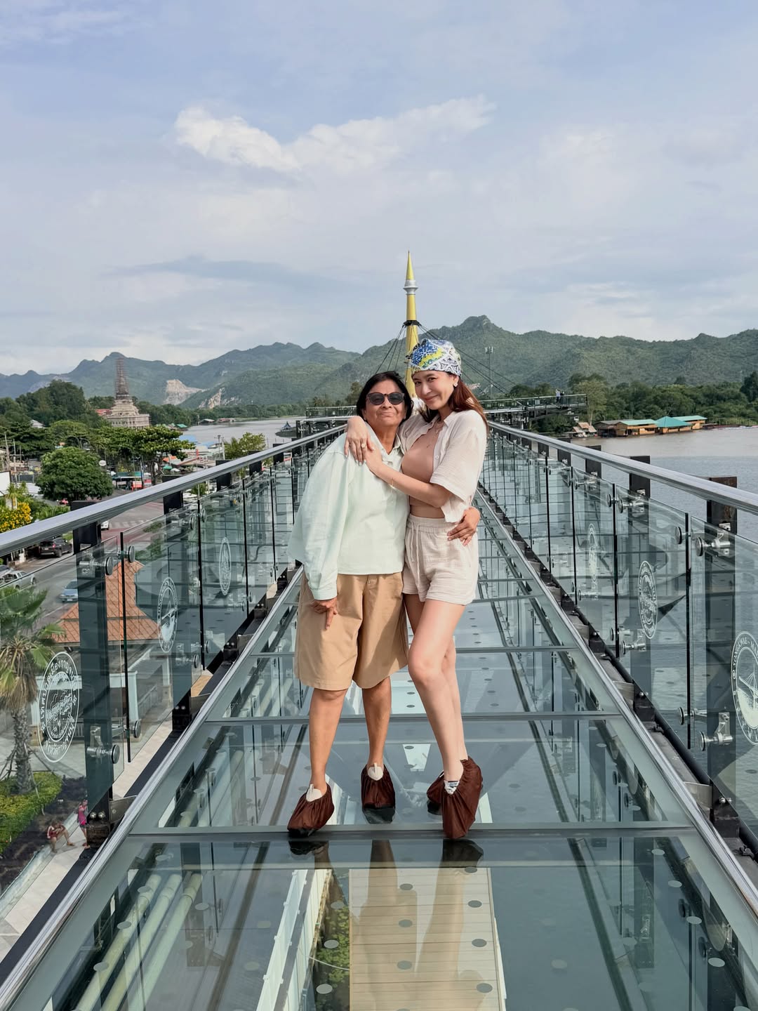 เบนซ์ - ปุณยาพร พูลพิพัฒน์