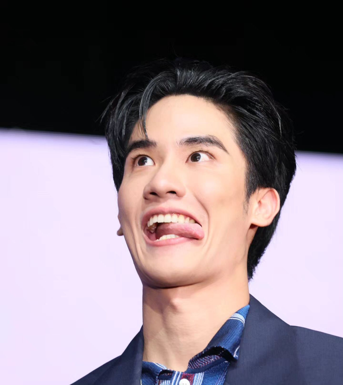 เต - ตะวัน วิหครัตน์
