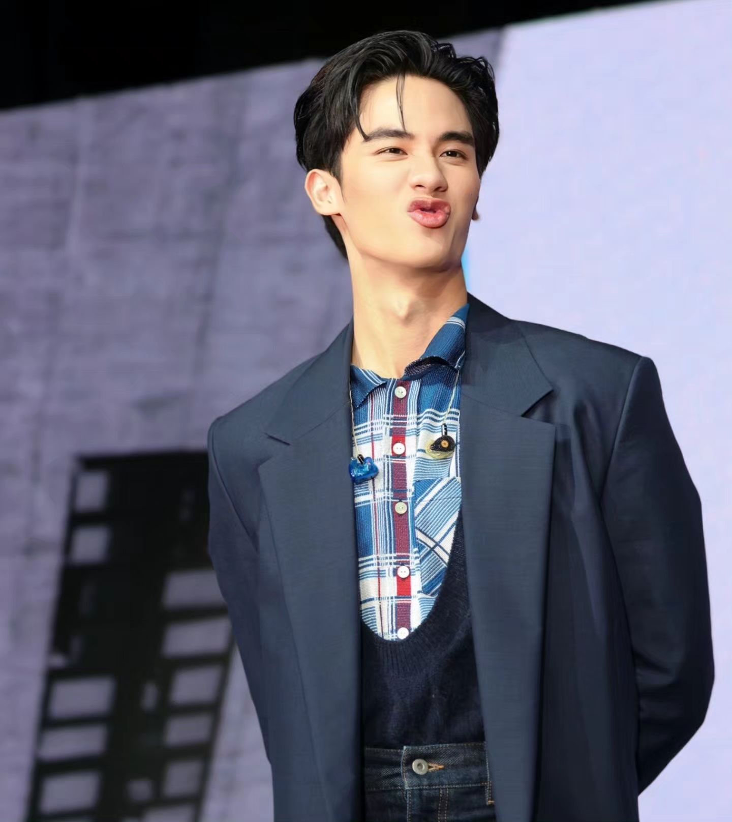เต - ตะวัน วิหครัตน์