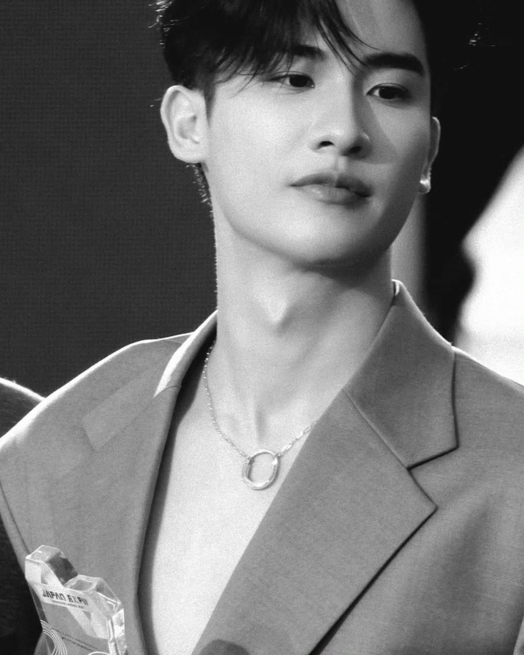 เต - ตะวัน วิหครัตน์