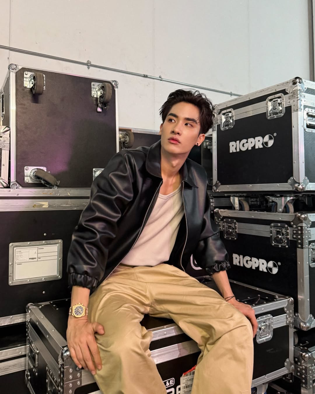 เต - ตะวัน วิหครัตน์
