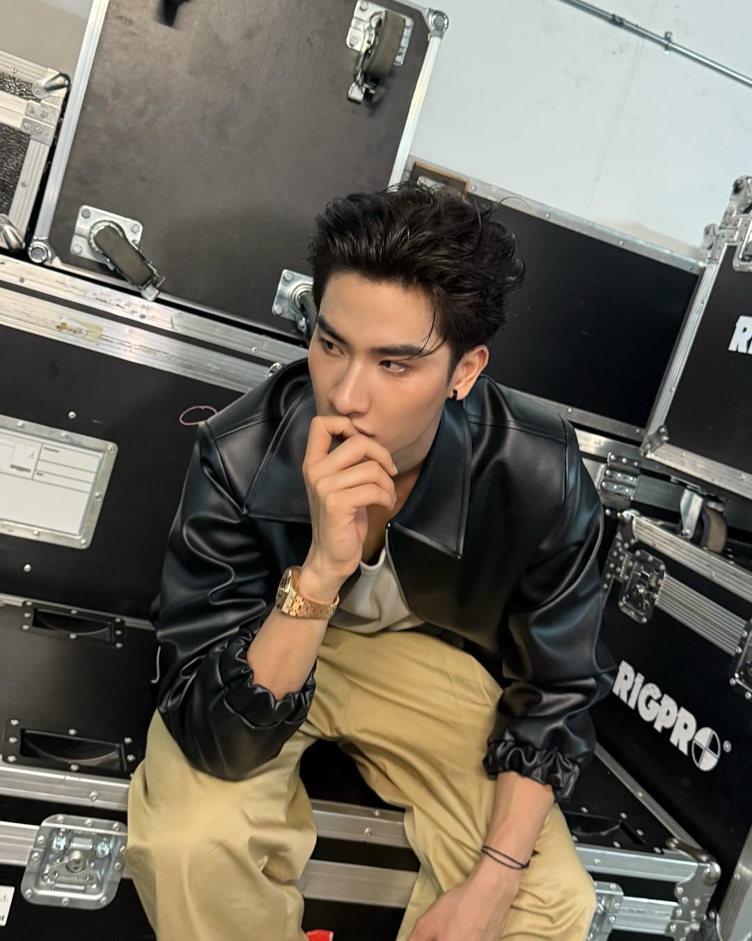 เต - ตะวัน วิหครัตน์