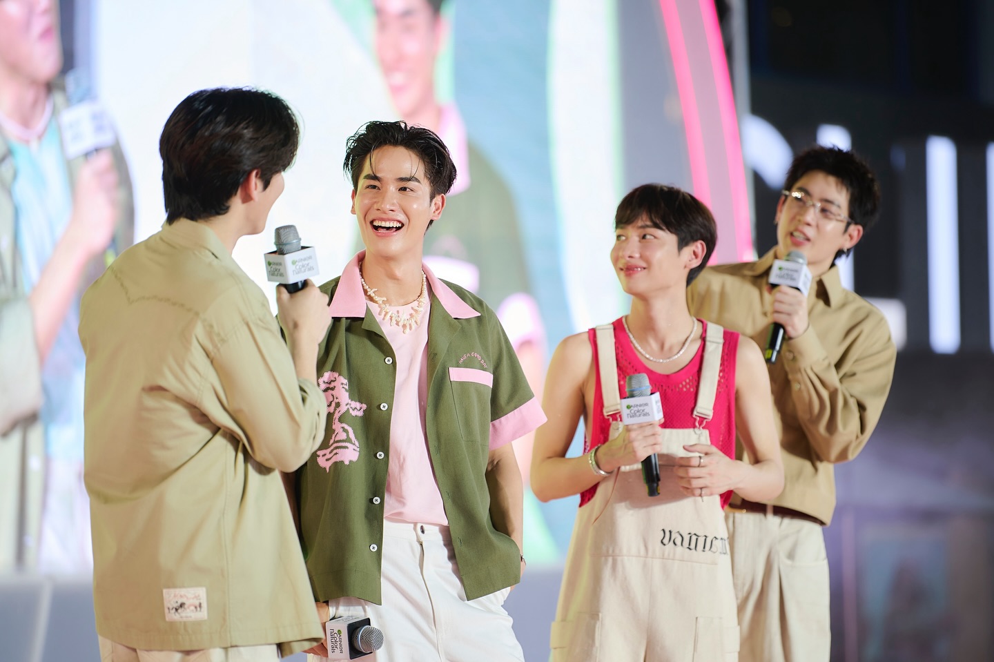 เต - ตะวัน วิหครัตน์