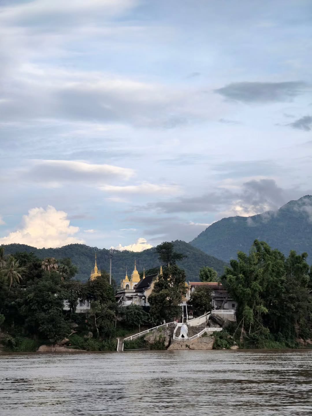 เต - ตะวัน วิหครัตน์