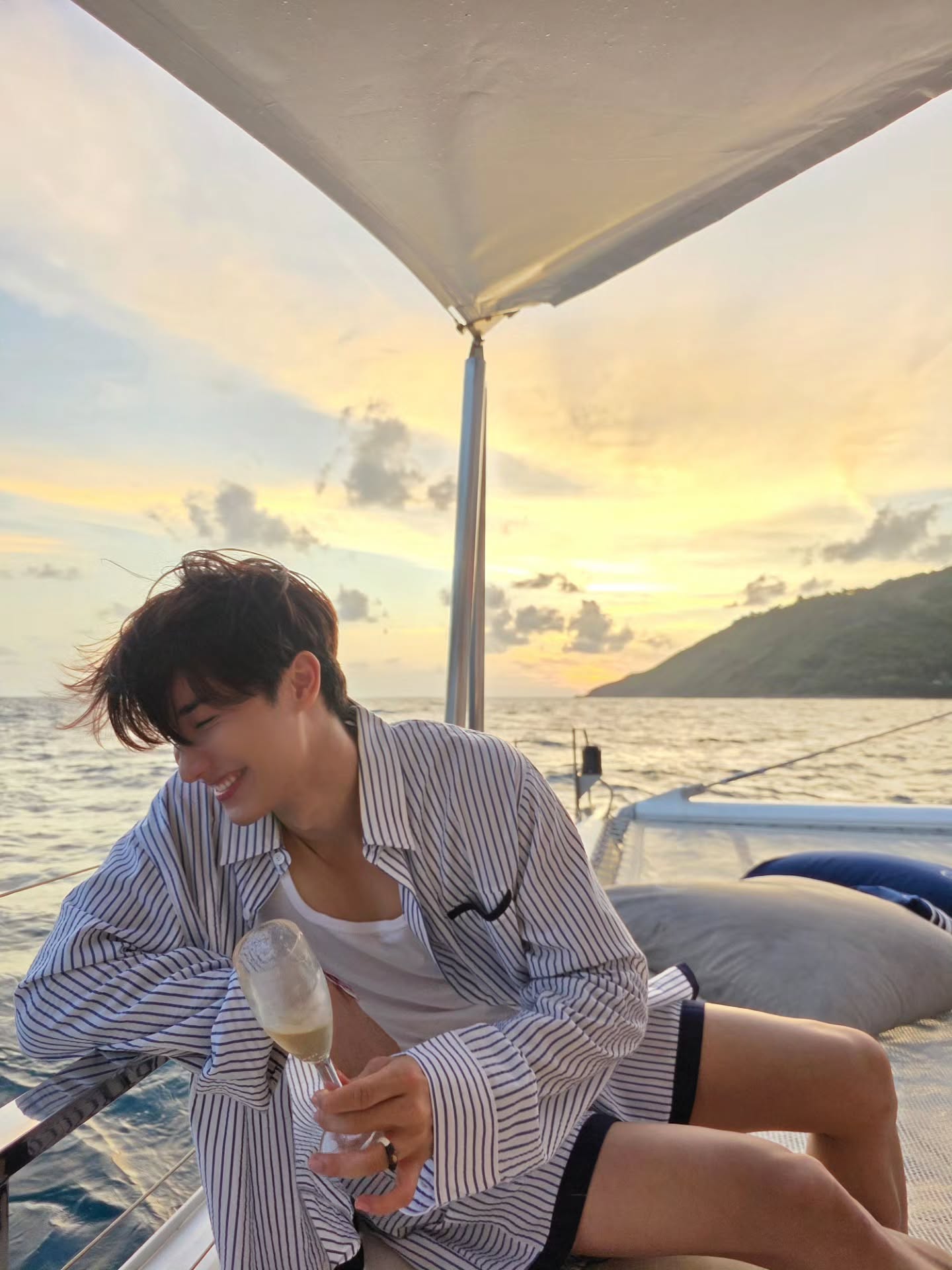 เต - ตะวัน วิหครัตน์