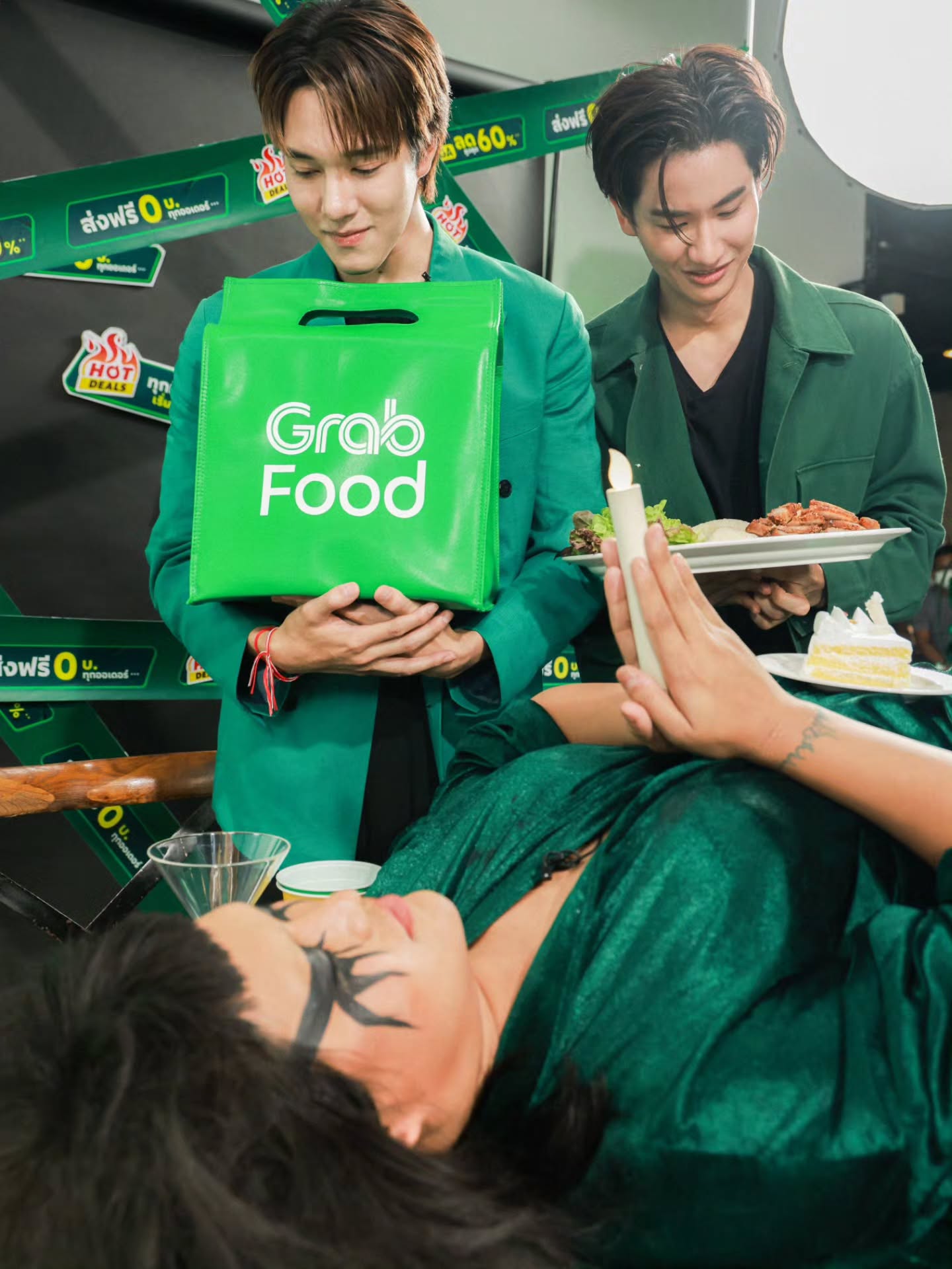 เต - ตะวัน วิหครัตน์