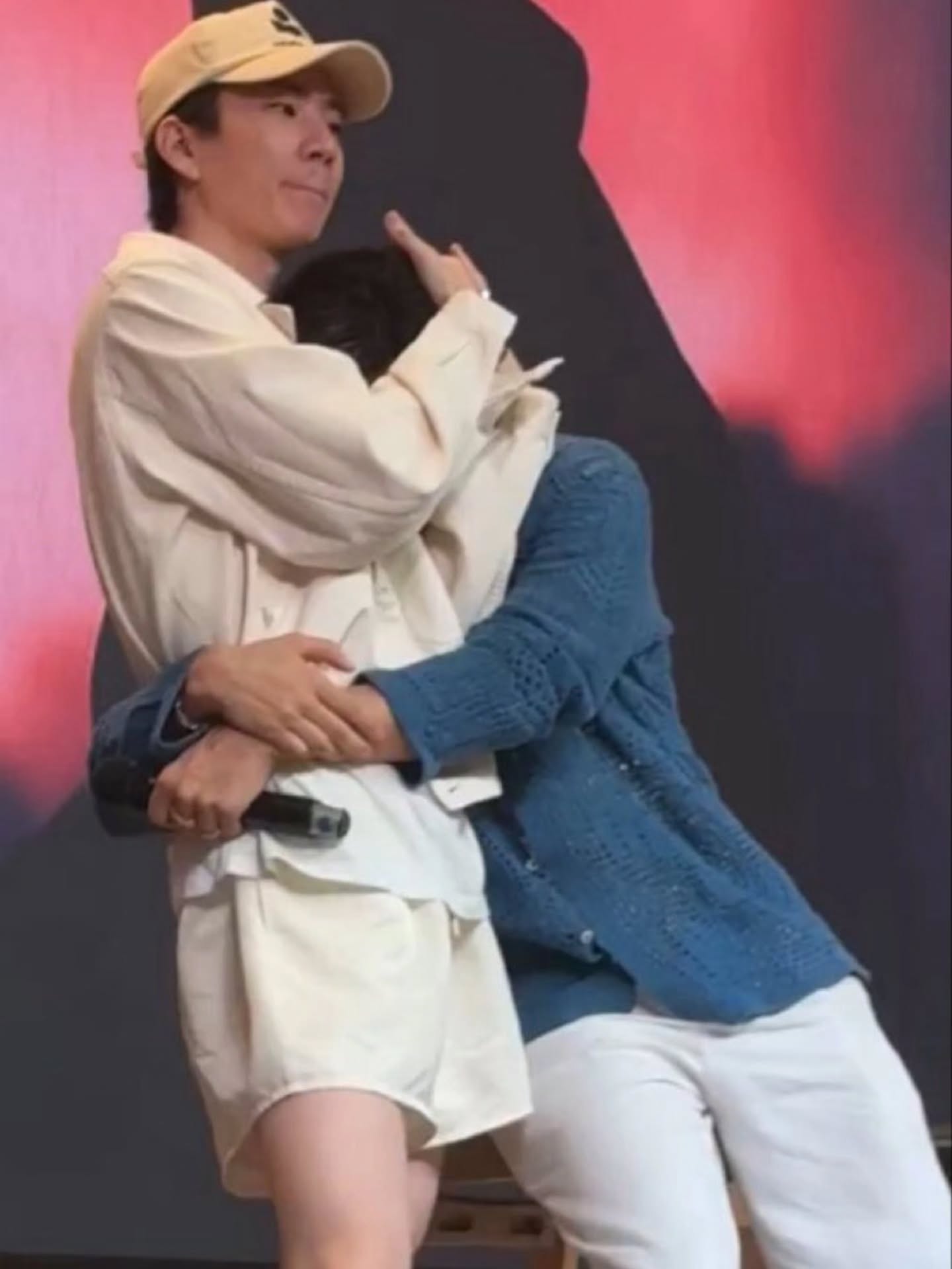 เต - ตะวัน วิหครัตน์
