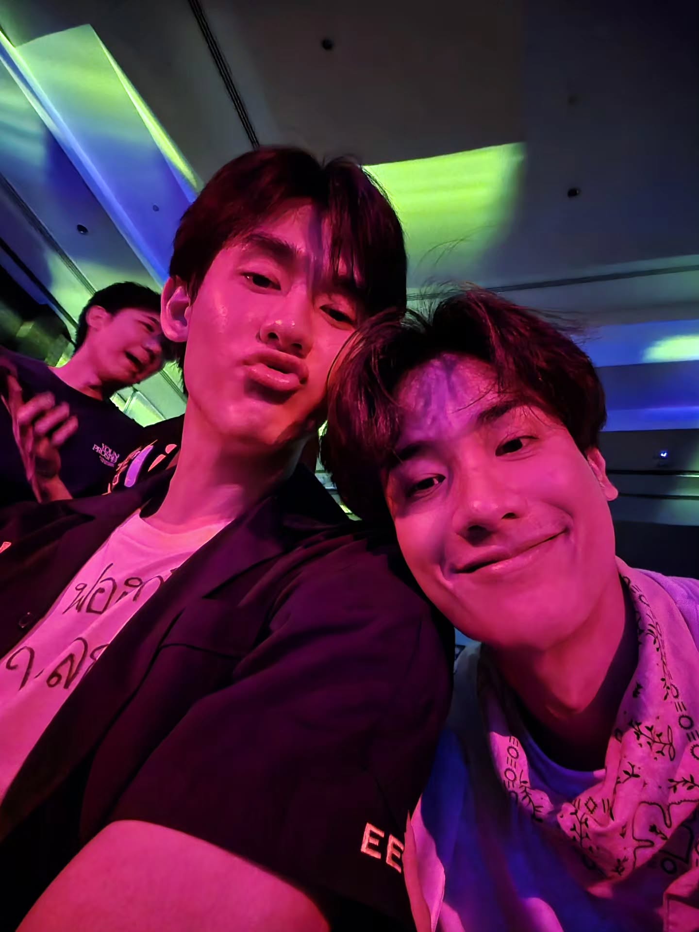 เต - ตะวัน วิหครัตน์