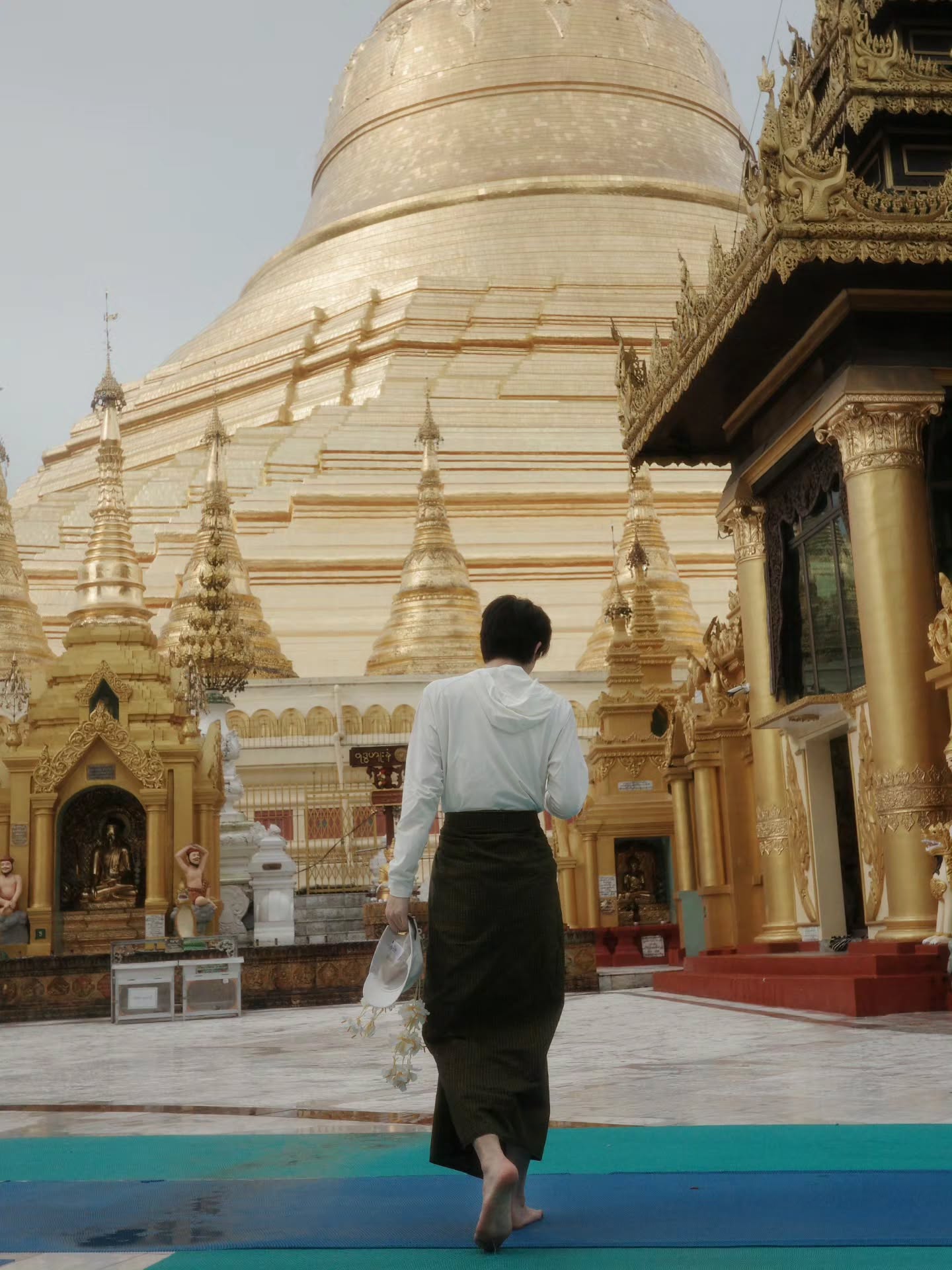 เต - ตะวัน วิหครัตน์
