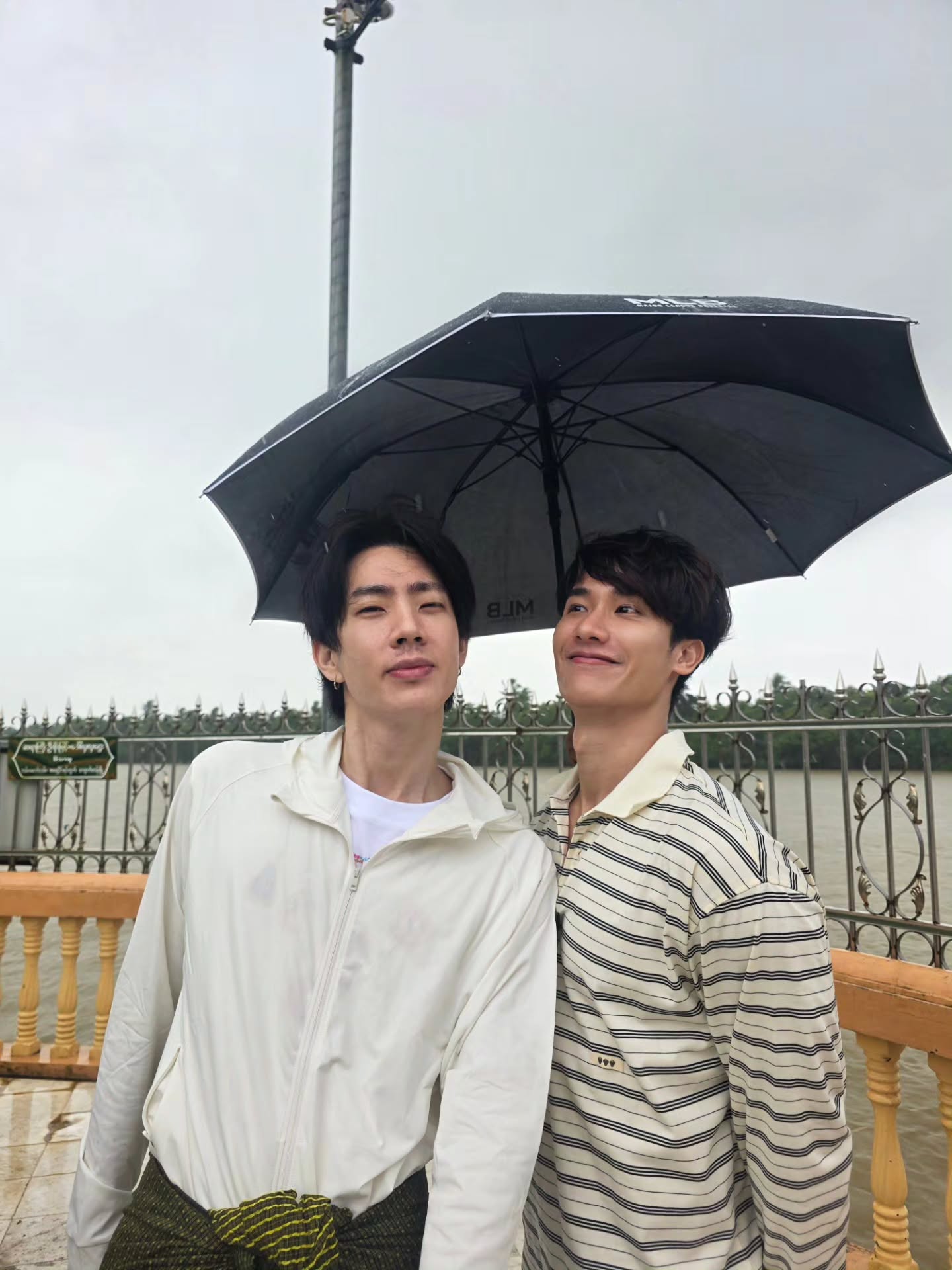 เต - ตะวัน วิหครัตน์